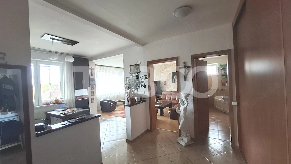 Apartament 2 camere de vanzare decomandat 62 mp zona Siretului Sibiu