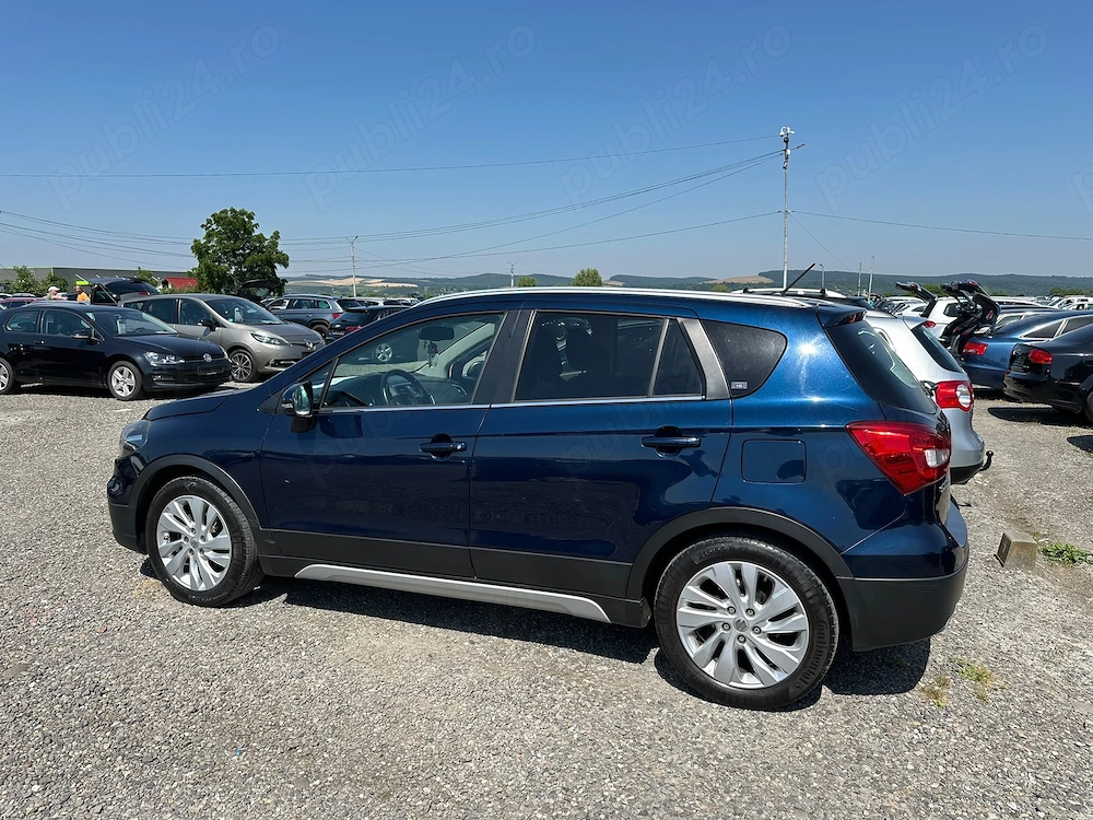 Vând Suzuki S-Cross
