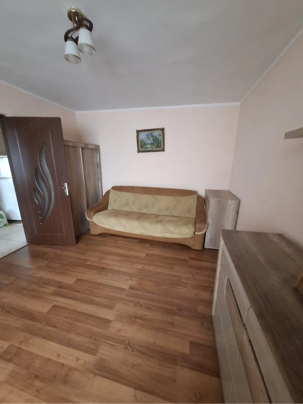 apartament 2 camere,langa liceul pedagogic