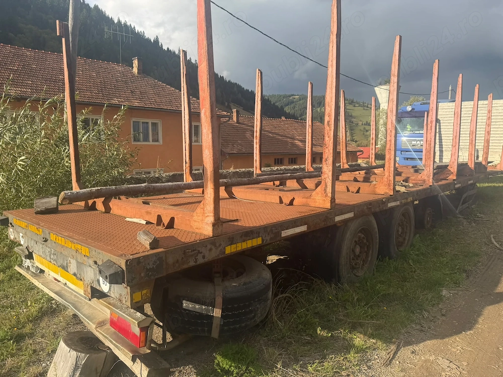 Remorcă forestieră veche / platformă 