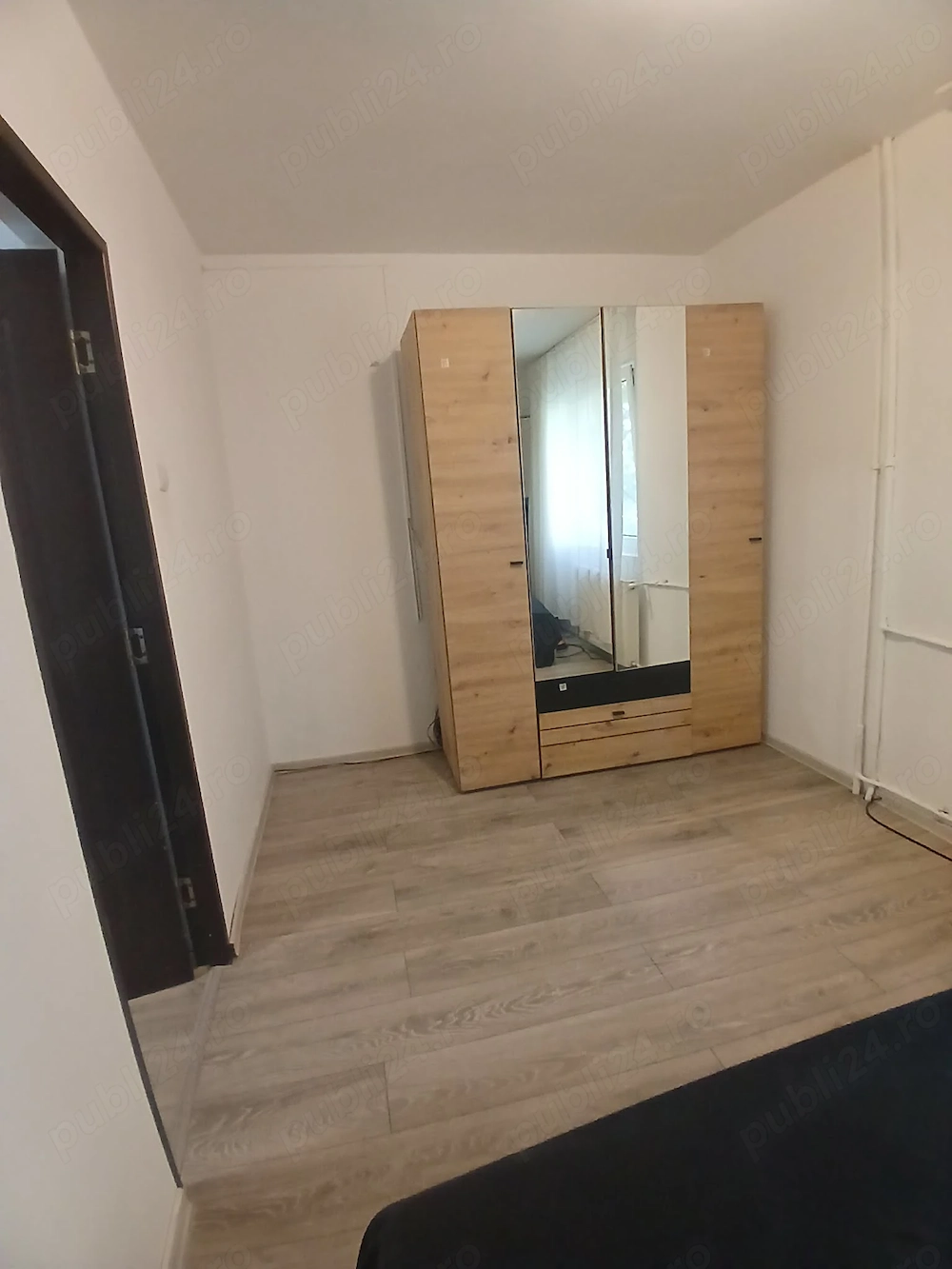 Apartament de închiriat 2 camere semidecomandat 