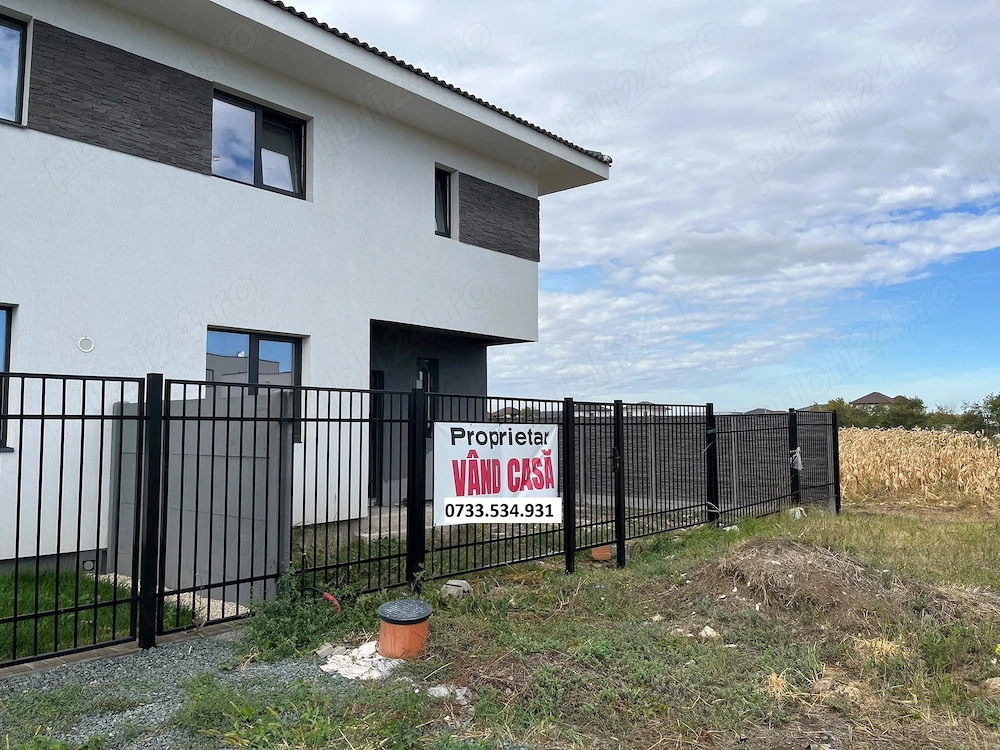 Vând Jumătate de duplex   Exterior finisat și Interior la roșu   în Giarmata Vii