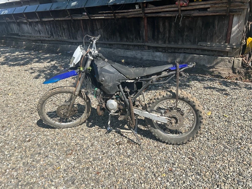 motocicleta cross trriger x 