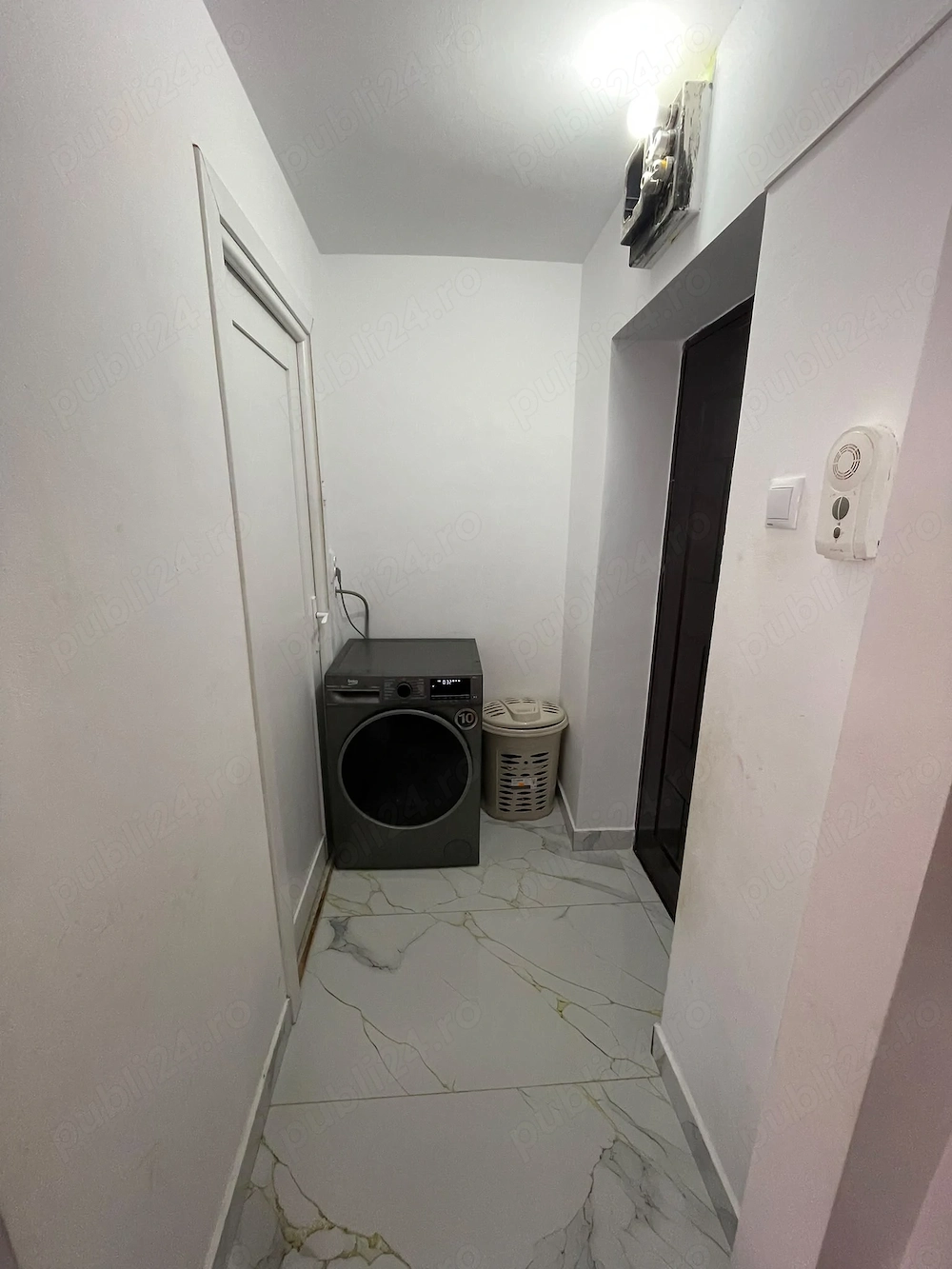 Vând apartament 