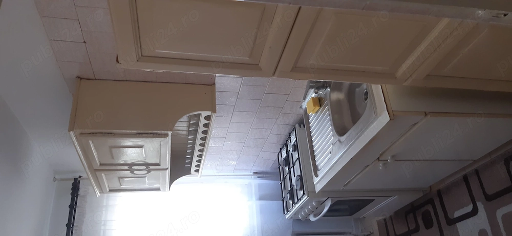 Inchiriez apartament doua camere