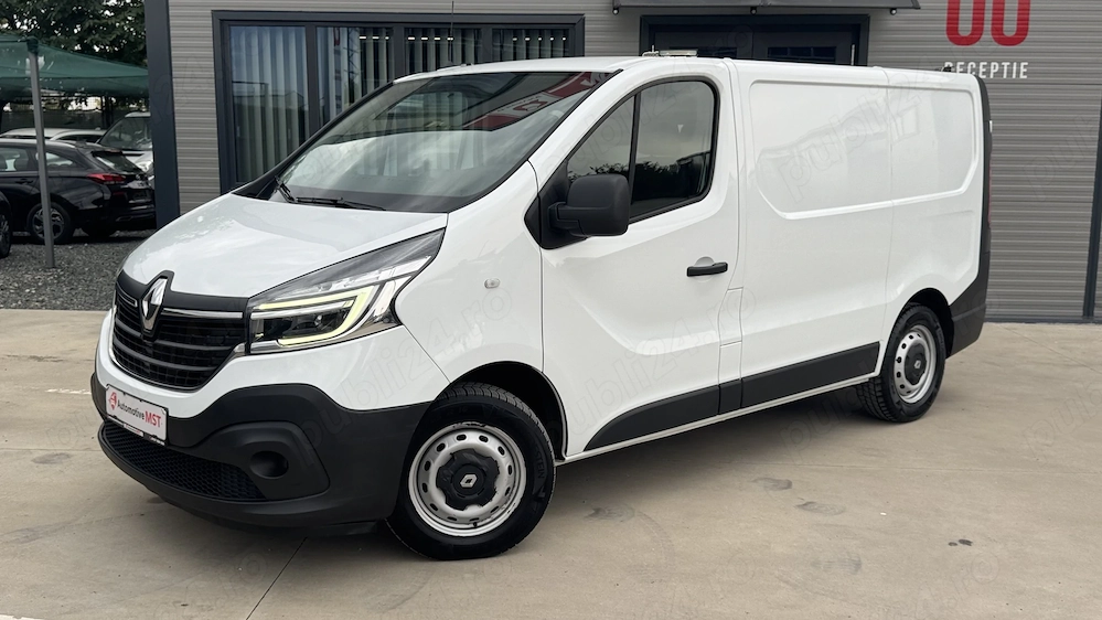 RENAULT Trafic