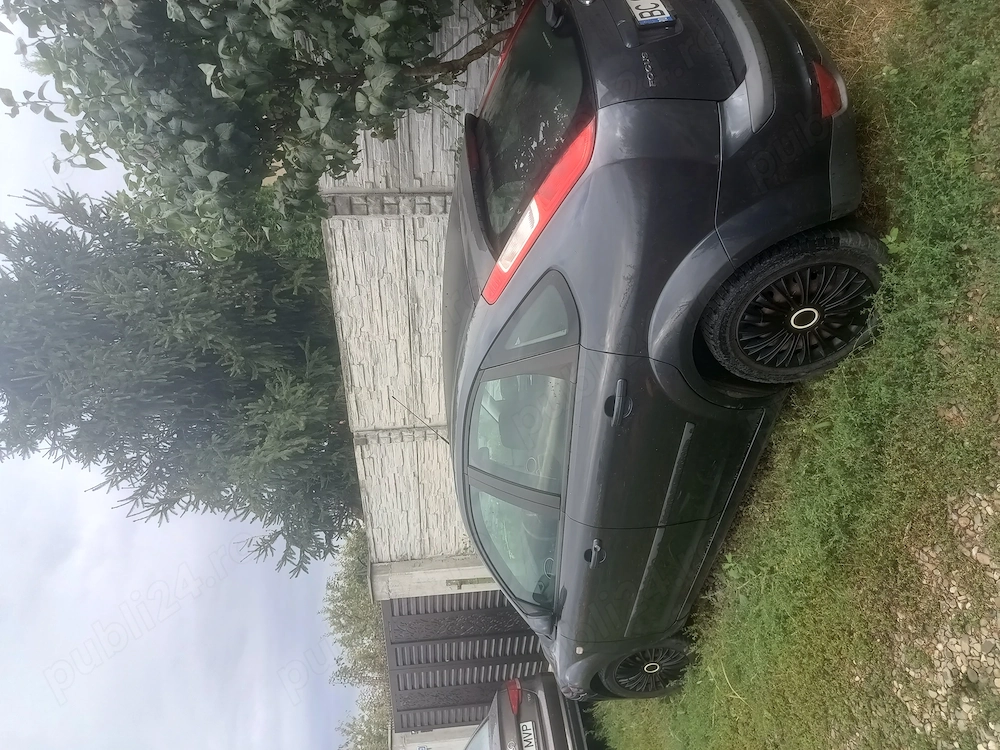 Vând Ford Focus