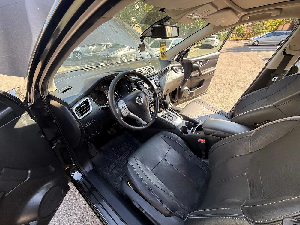 Vând Nissan Qashqai J11 din anul 2016 model TEKNA , motor 1,5 diesel, cutie automata, 322000 kM