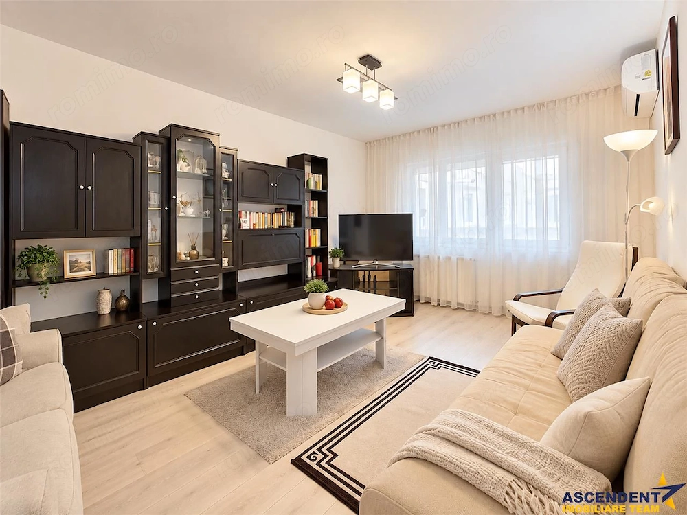 Insorit 3 camere decomandat, 2 bai, vedere 2 parti, doar 2 apartamente pe palier, Tractorul, Brasov