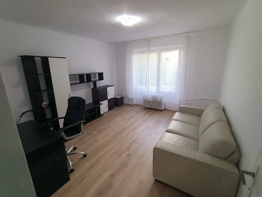 Confort 1 Decomandat Langa Piata Bălcescu,la 1 Km de Complex Studențesc sau de Piata Operei,320 E 