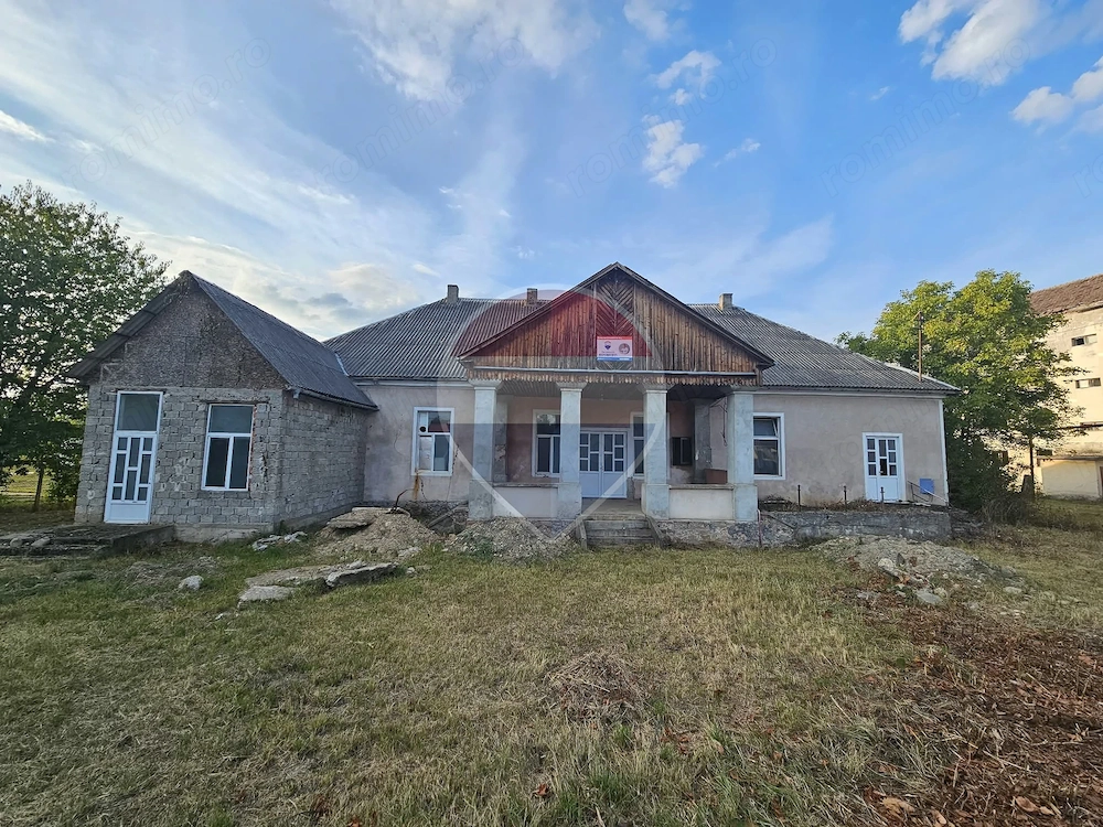 Spațiu comercial de 500mp de vânzare
