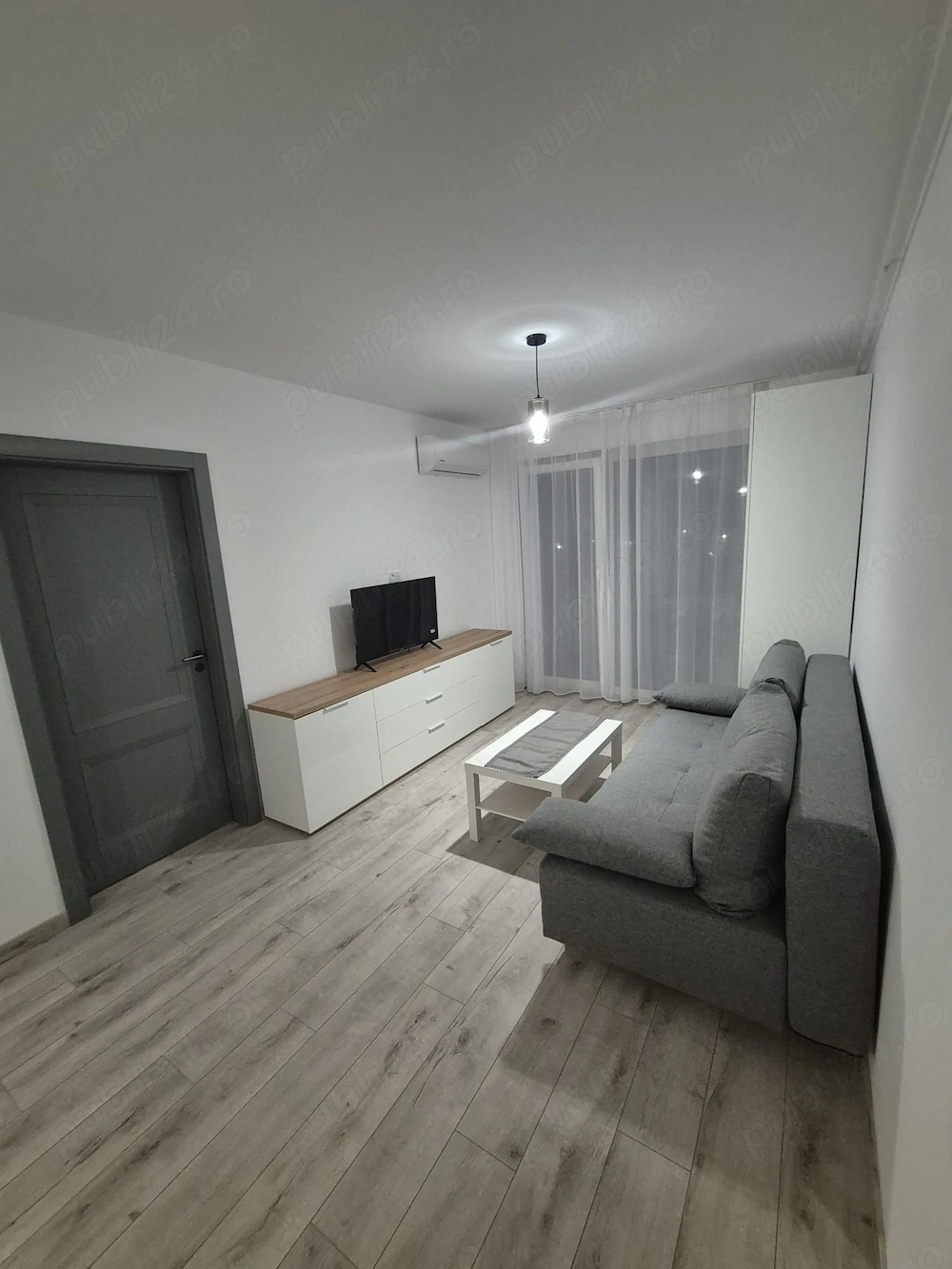 Închiriez apartament 2 camere Adora Park 