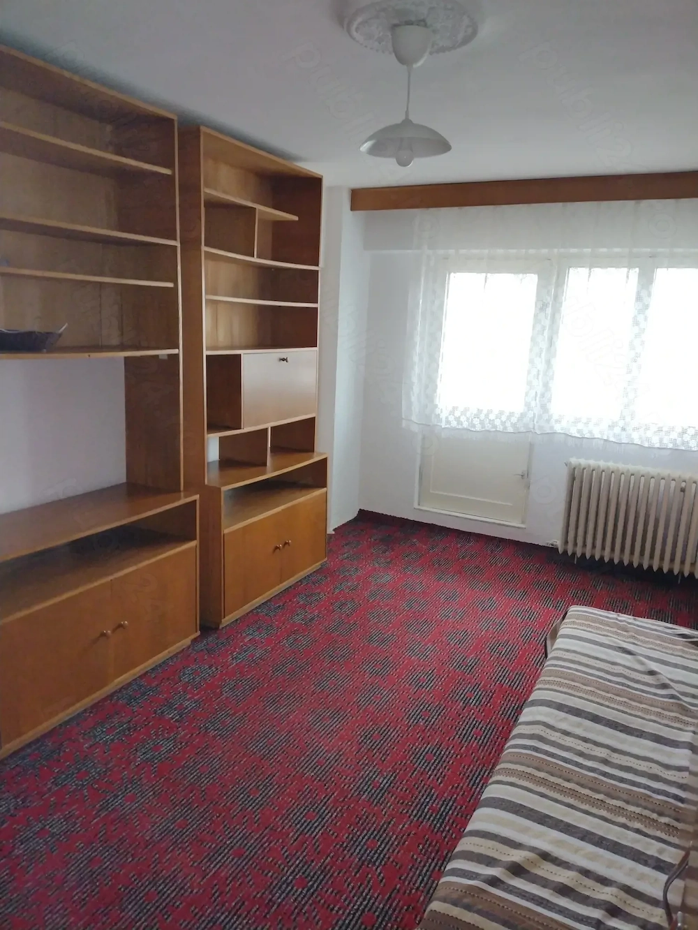 Proprietar ,ofer spre închiriere termen lung apartament 2 camere decomandate Șos.Panduri 