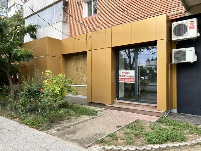 Spatiu comercial ultracentral de inchiriat