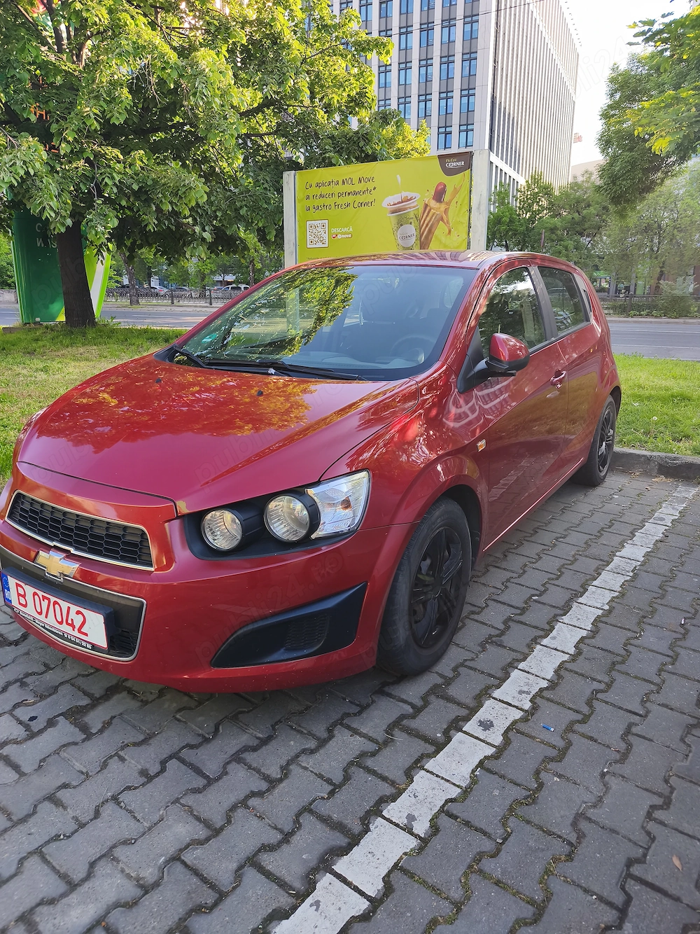 Vând Chevrolet Aveo  1.4