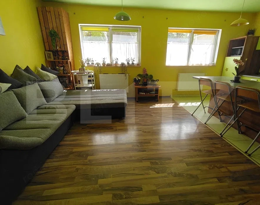 Apartament 3 camere, 53 mp, 2 parcări, gradina 65 mp, zona Eroilor