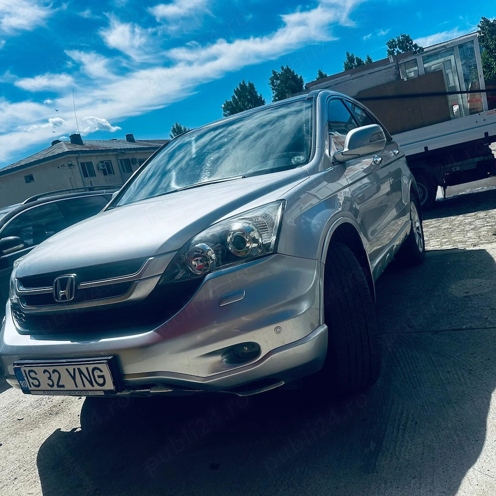 Vând Honda CRV 2010 motorizare 2,2 diesel,cutie automata,4x4,are toate dotările disponibile !