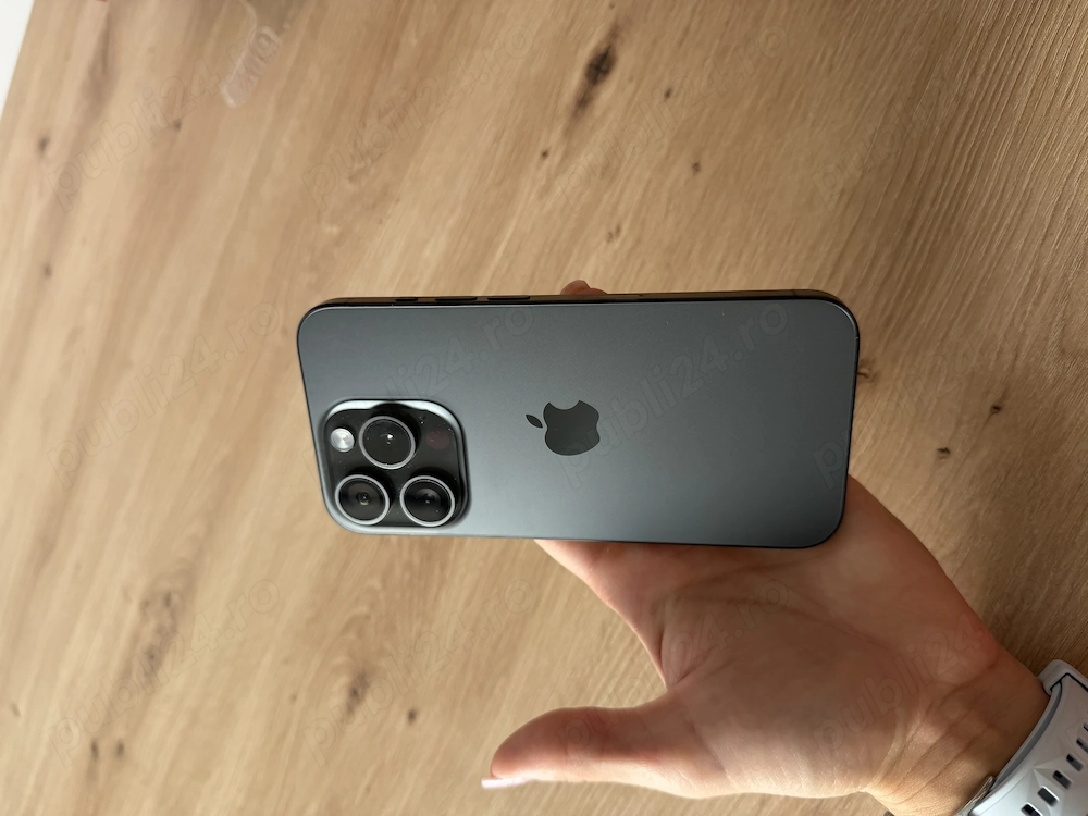 iPhone 15 pro 1TB 