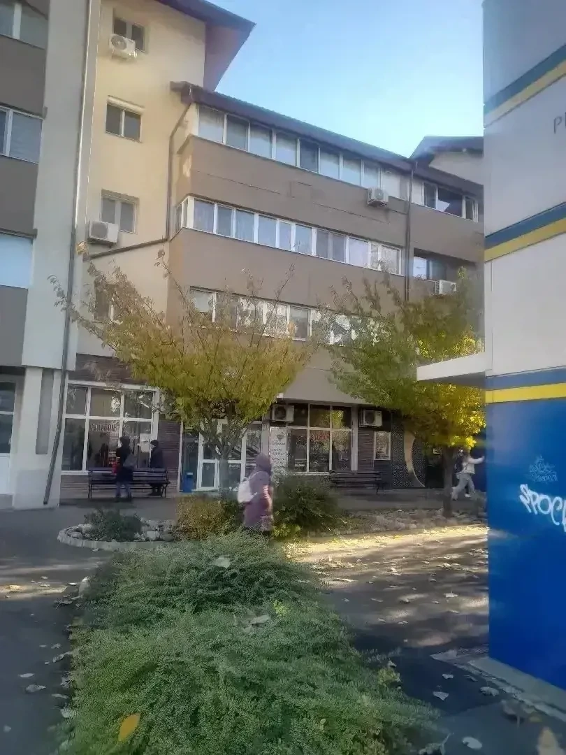 Apartament cu trei camere in Otopeni