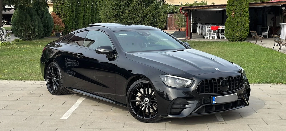 Mercedes-Benz E300 Coupe *AMG* *2021* *HYBRID* *258cp* PANO *BURMASTER**SUNET TOBE* FULL