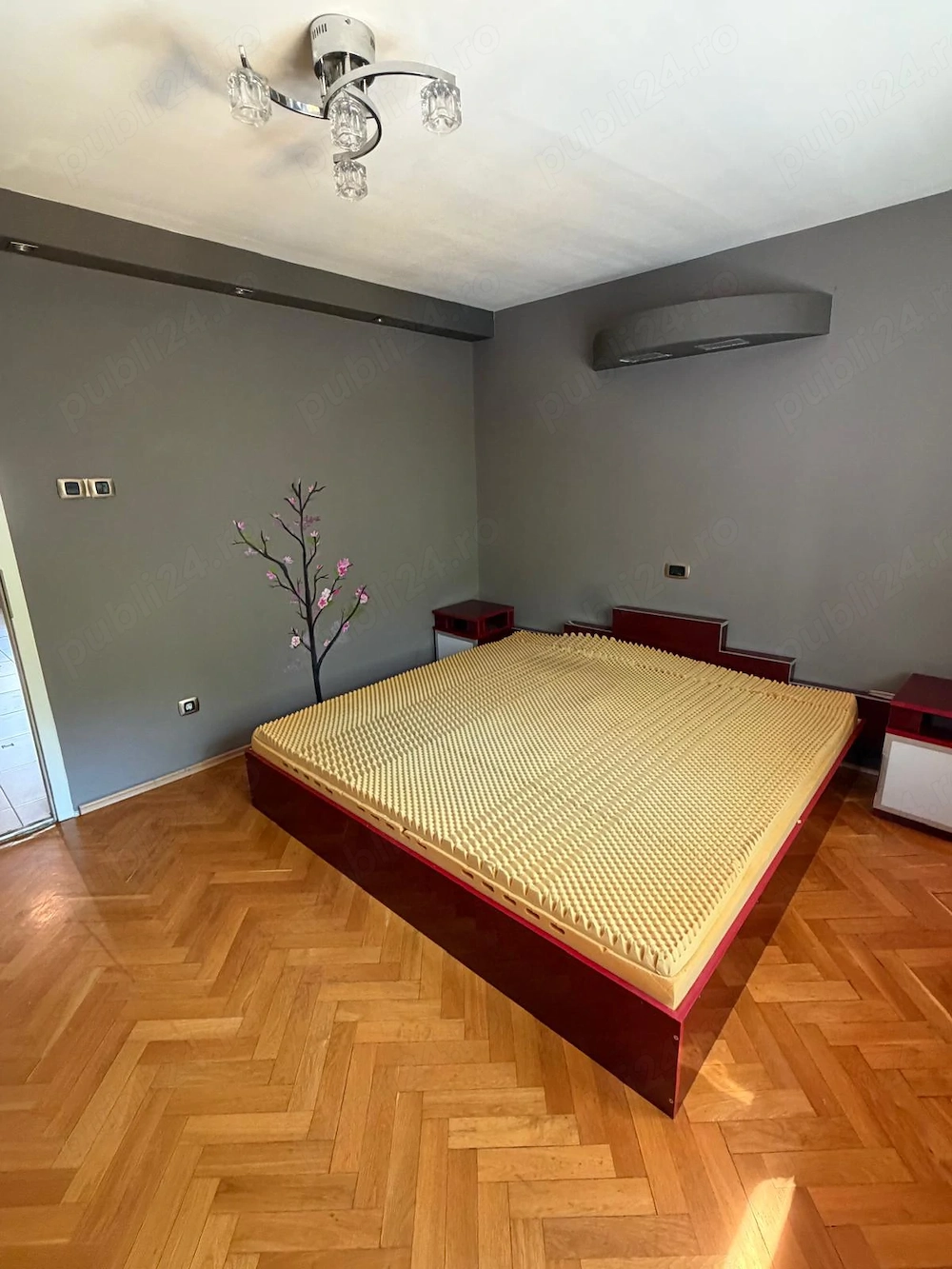 Apartament 3 Camere, 2 băi, Etaj 1, decomandat,76 mp utili, 2 balcoane, Girocului, Centrala, Boxa