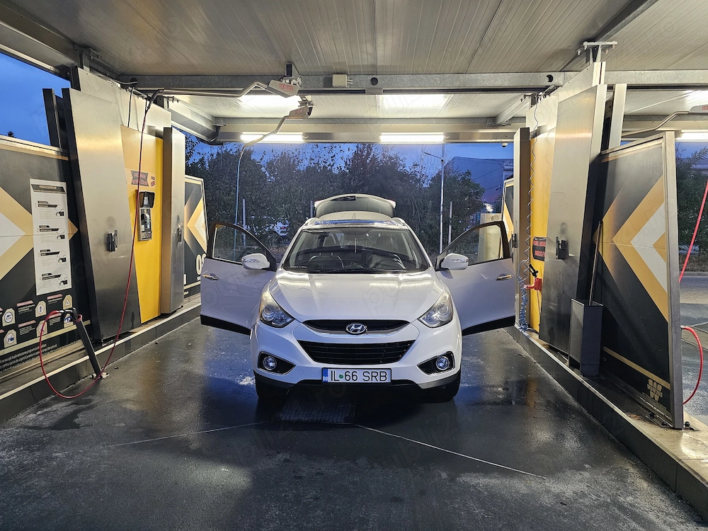 Hyundai ix35 2.0 crdi 4wd AUTOMAT 