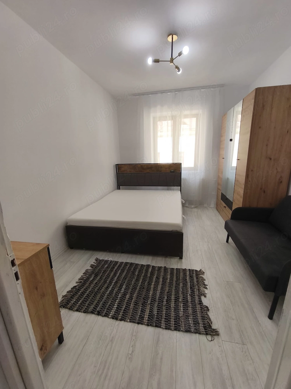 Inchiriez apartamentul ultracentral
