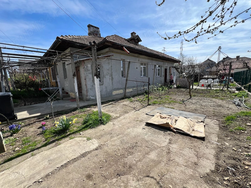 Casă de vânzare în zona 1 Mai   Târgu Jiu