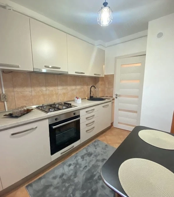 TRACTORUL chirie BRASOV apartament cu 2 camere 