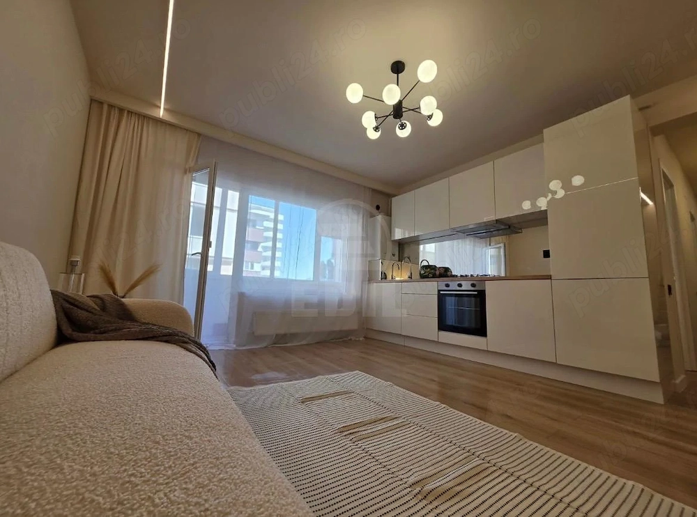 Apartament 2 camere semidecomandat zona Eroilor