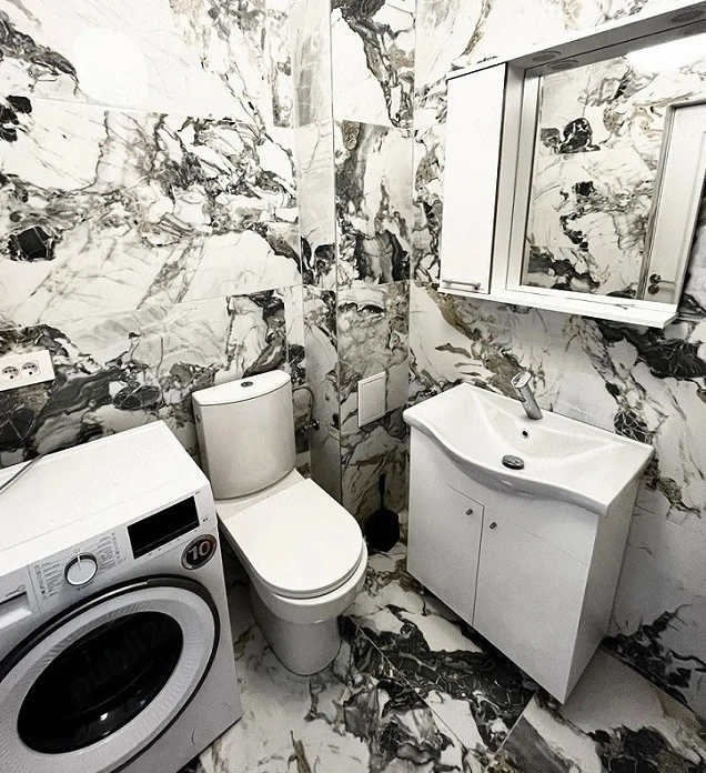 centru in PLOIESTI ofer in  chirie apartament cu 2 camere