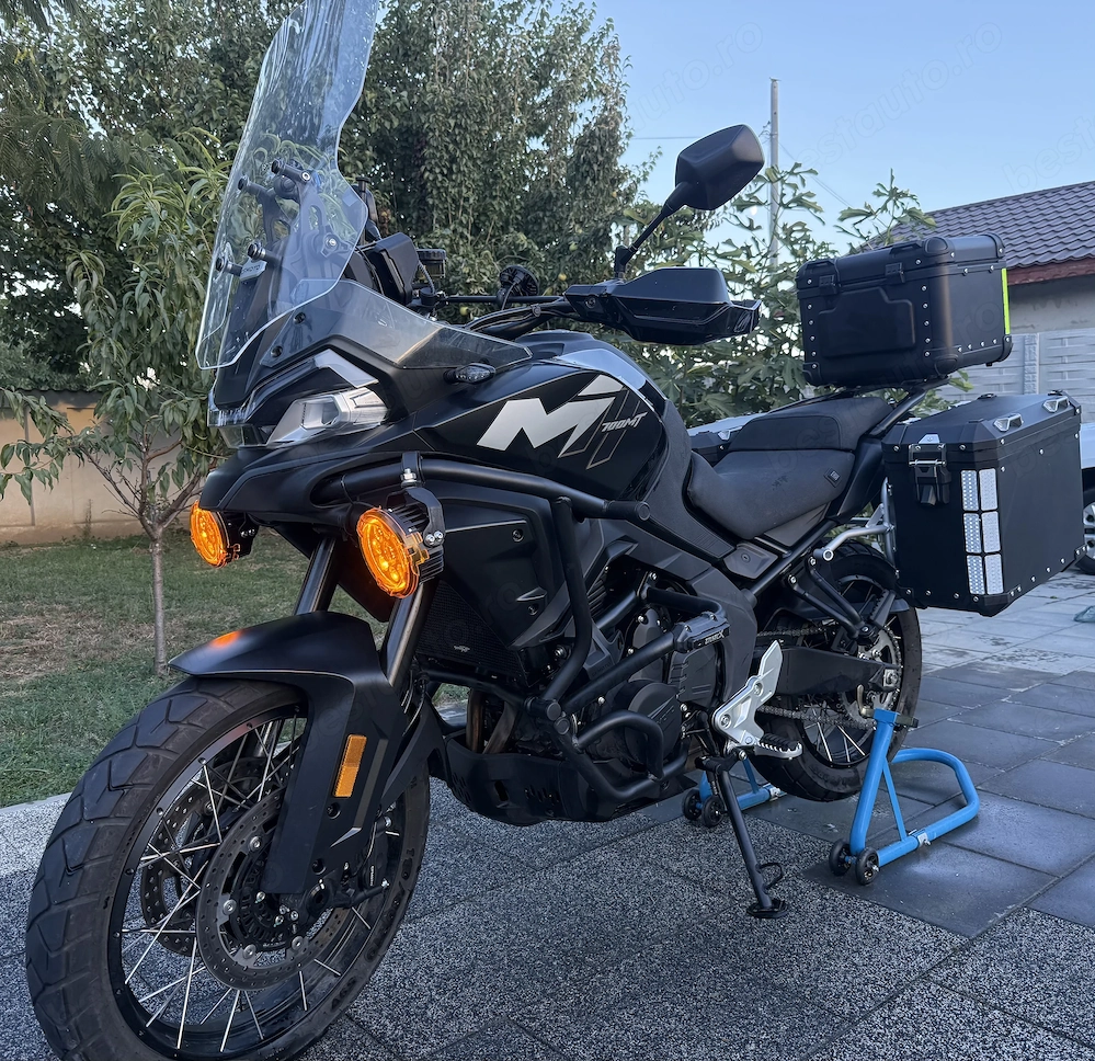 Vând cf moto mt700