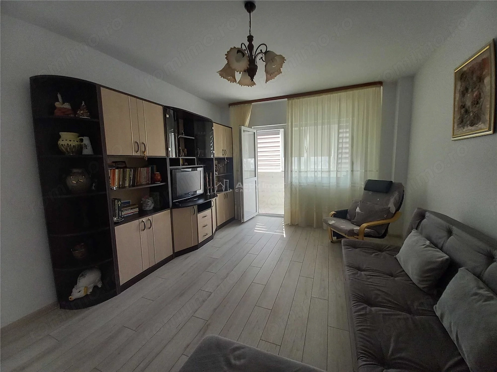 2 camere - decomandat - Parcul Sebastian
