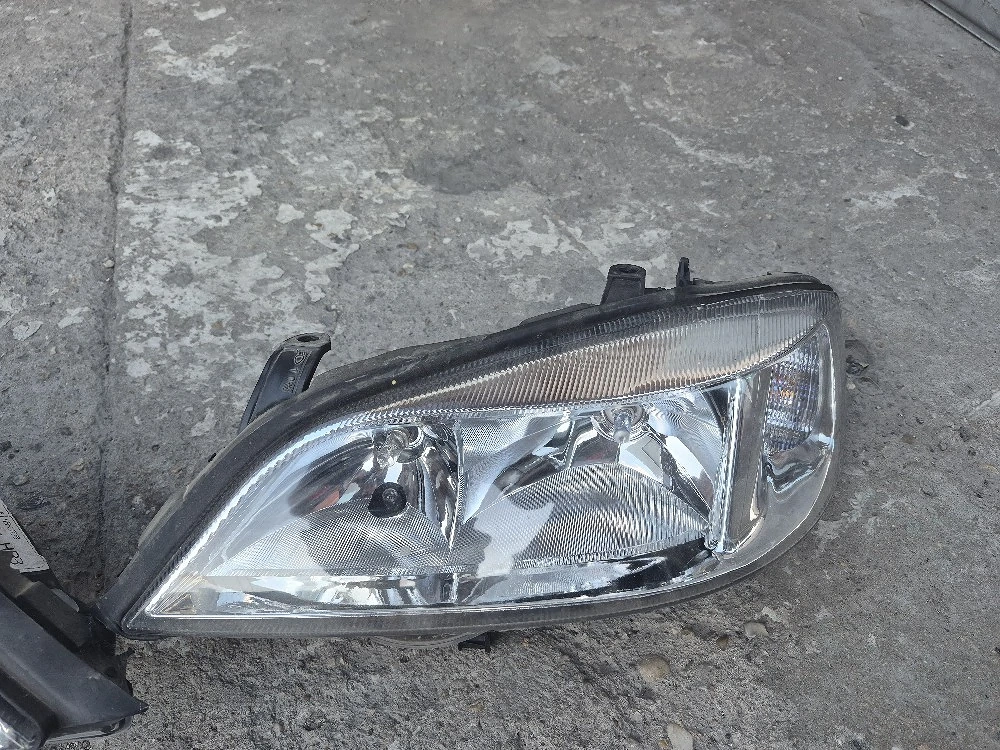 faruri stanga dreapa opel astra g