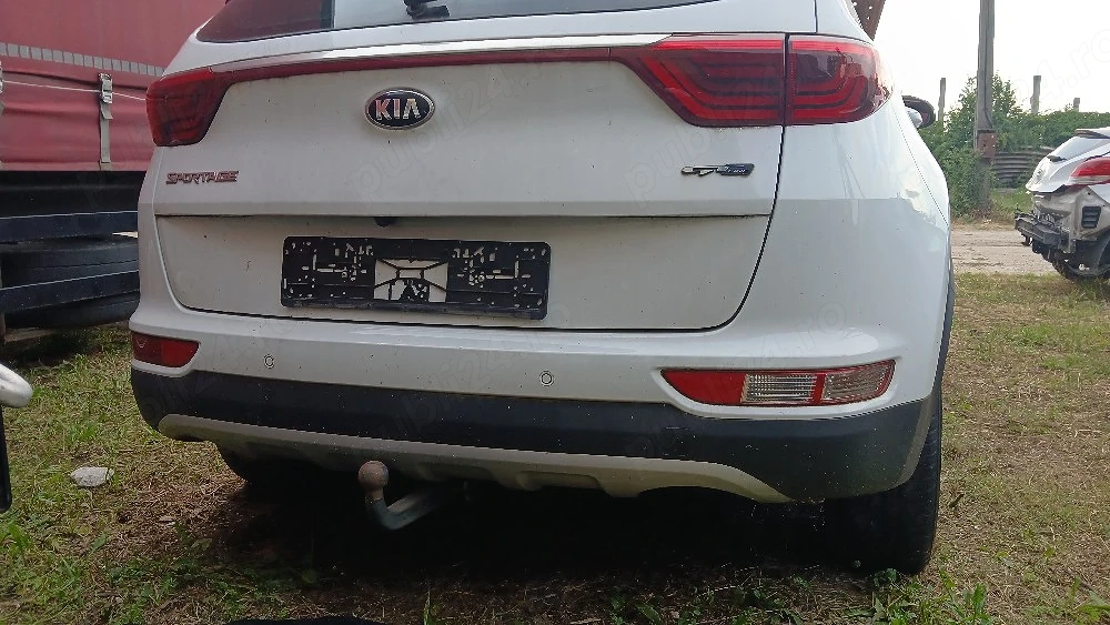 Dezmembrez kia sportage 