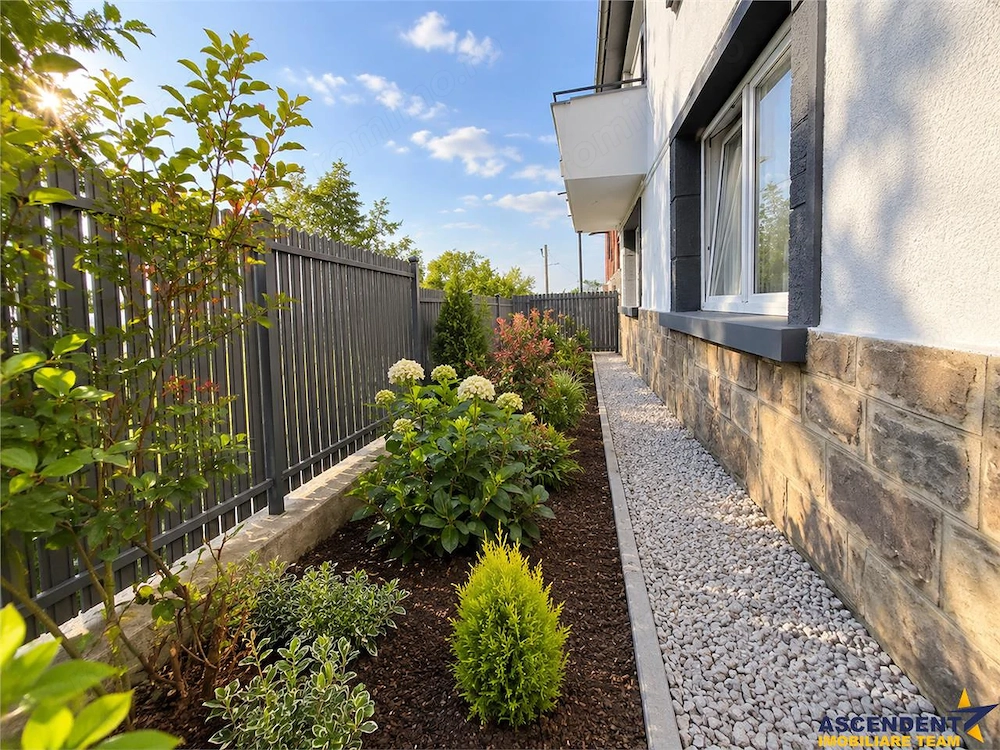 La casa, 62 mp integral renovati, curte, zona privata, garaj, Central, Brasov