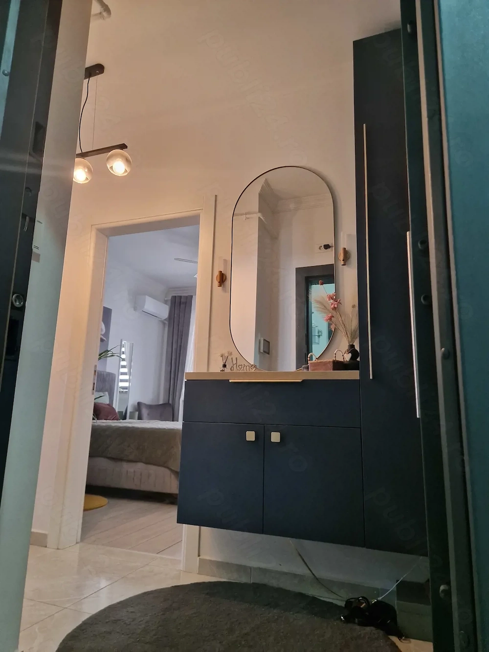 Vand apartament cu 2camere 