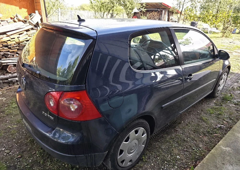 Dezmembrez Golf 5 2.0 TDI BMM 