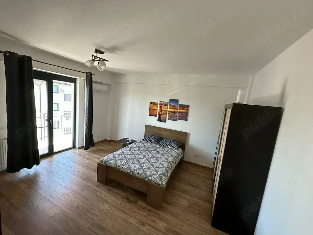 Închiriez apartament cu o camera 
