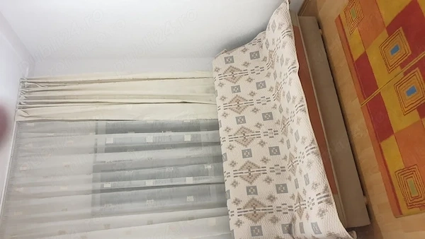 Închiriez apartament 3 camere