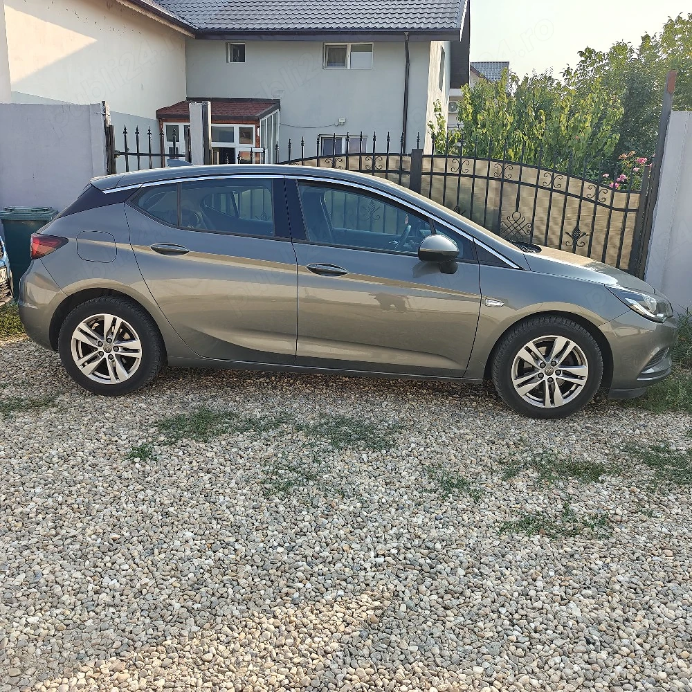 Vând Opel Astra K 1.6 CDTI (110 CP)   Foarte întreținută, consum redus