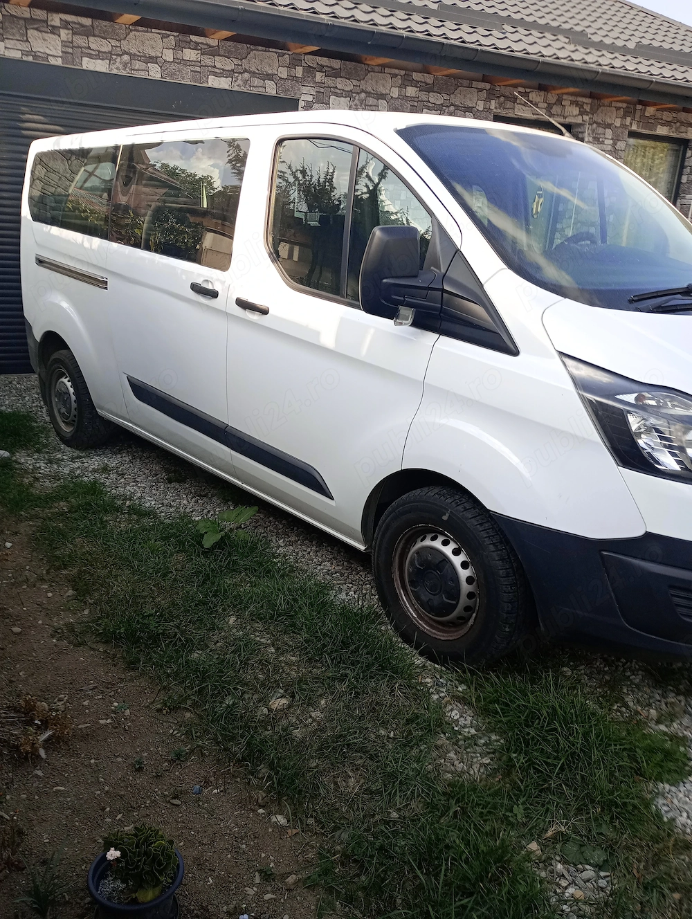 Vând Ford Transit Custom 