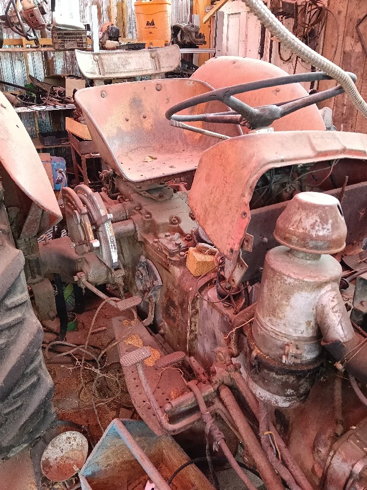 Tractor MF mod 145-1965 