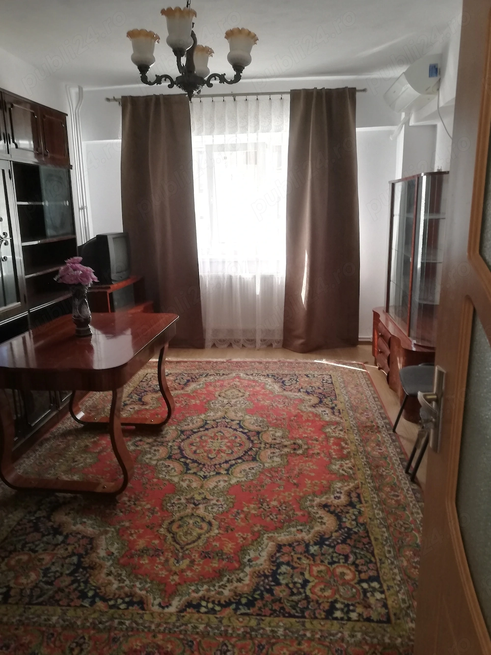 Apartament trei camere cu CT noua Calea Bucuresti