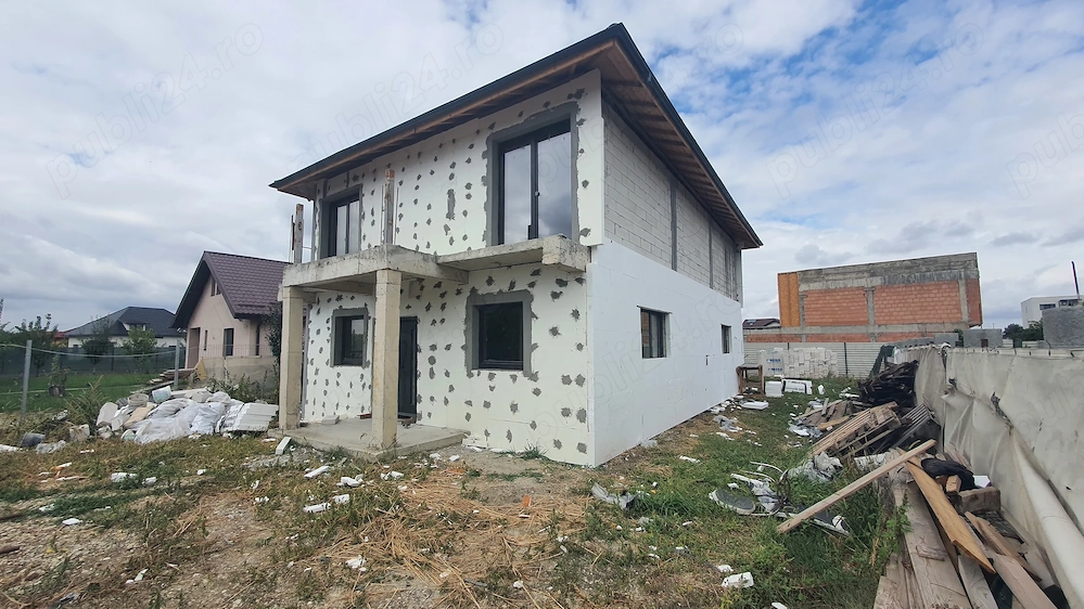Vila individuala P+1+Pod Comuna 1 Decembrie 217000 E