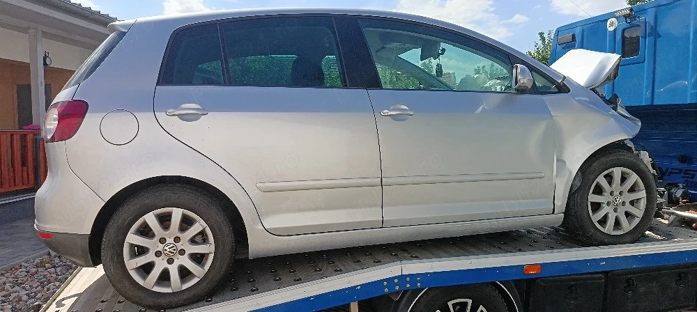 Dezmembrez Volkswagen Golf Plus an 2008 1.9 TDI cinci viteze orice piesă 