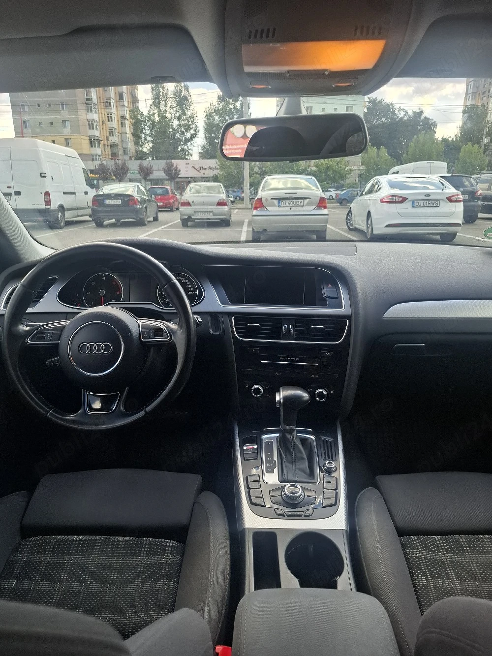 vând Audi A4 2012 tdi 