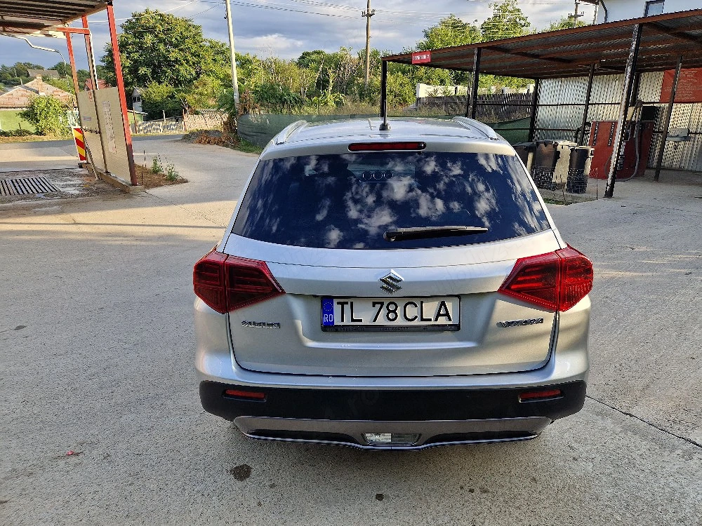 Vând Susuki Vitara