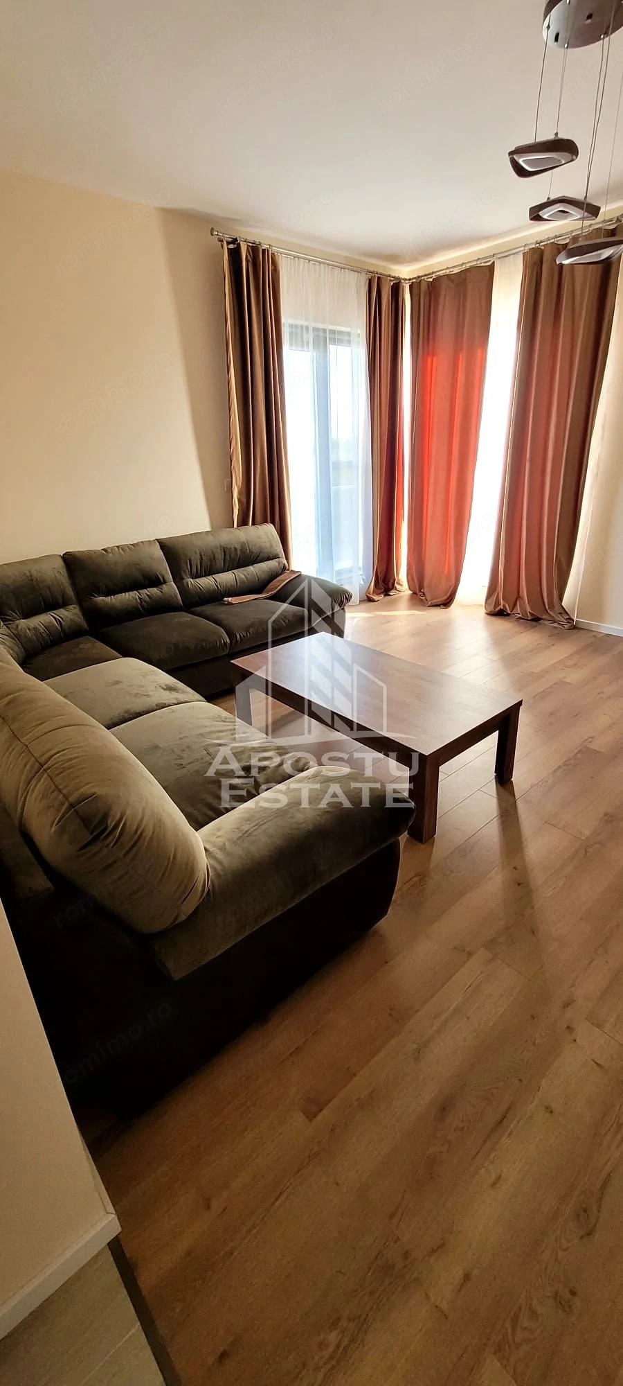 Apartament cu 2 camere de închiriat- centrala proprie, Giarda Rosie