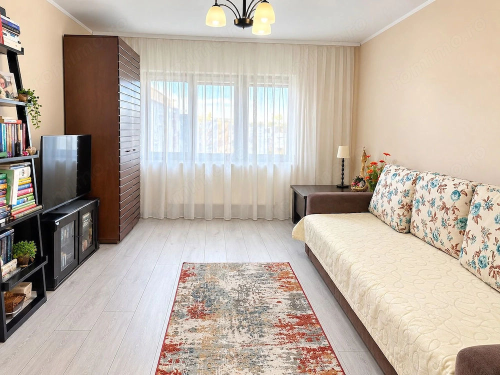 De vanzare apartament cu 2 camere, Siderurgistilor Vest, et. 4, 68.000 euro